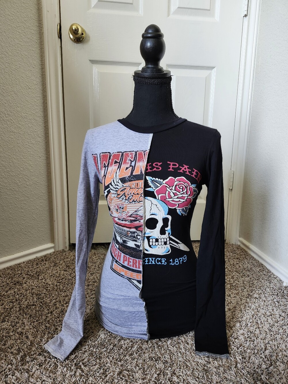 Fashion Nova Split-Panel Skull & Rose Long Sleeve Top - Black & Gray